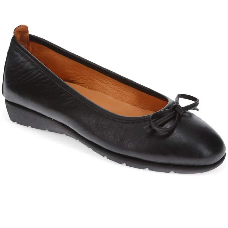 Women's hypoallergenic stiletto heel pumps for sensitive skinLeather Ballet Flats - ESTIL40005 / 325 919 Women's hypoallergenic stiletto heel pumps for sensitive skinLeather Ballet Flats - ESTIL40005 / 325 919