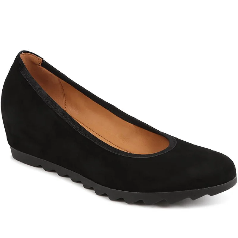 Women's forest green stiletto heel pumps for a nature - inspired lookGoat Leather Pumps - GAB40527 / 326 086 Women's forest green stiletto heel pumps for a nature - inspired lookGoat Leather Pumps - GAB40527 / 326 086