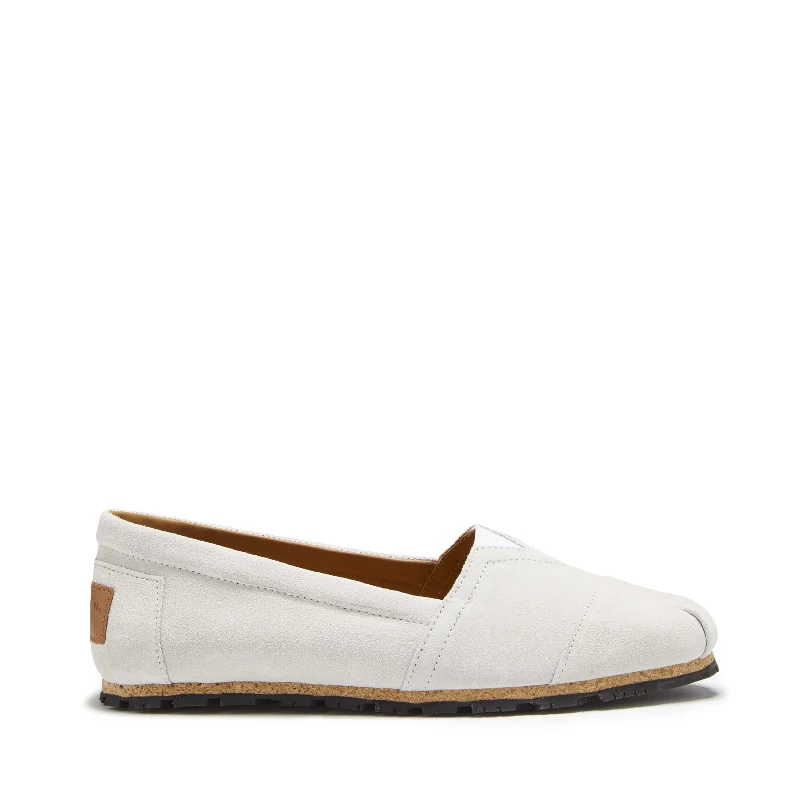 Women's Fur - Lined Loafers in Tan for a Cozy Winter OptionWomen's Chukka Espadrilles, white suede Women's Fur - Lined Loafers in Tan for a Cozy Winter OptionWomen's Chukka Espadrilles, white suede