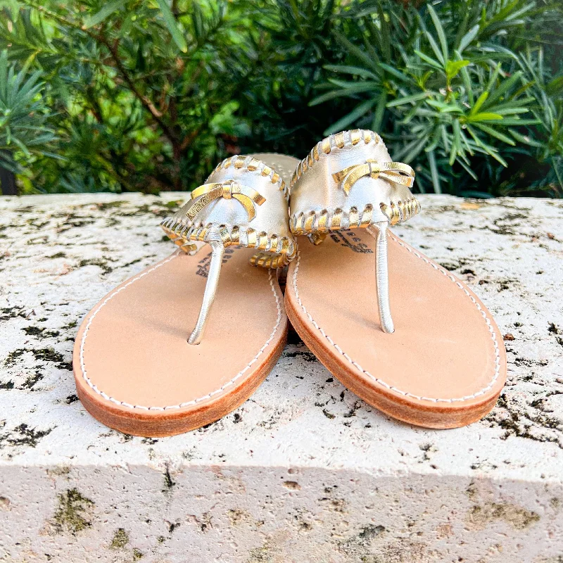 Women's Sandals with a Wedge Heel and a Tassel Detail in Orange for a Trendy LookPrimavera Platinum / Gold