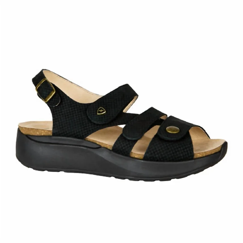Women's Thong Sandals with a Beaded Design in Multicolor for a Beachy AestheticLadies' Mykonos Embossed Leather Sandals In Black Women's Thong Sandals with a Beaded Design in Multicolor for a Beachy AestheticLadies' Mykonos Embossed Leather Sandals In Black
