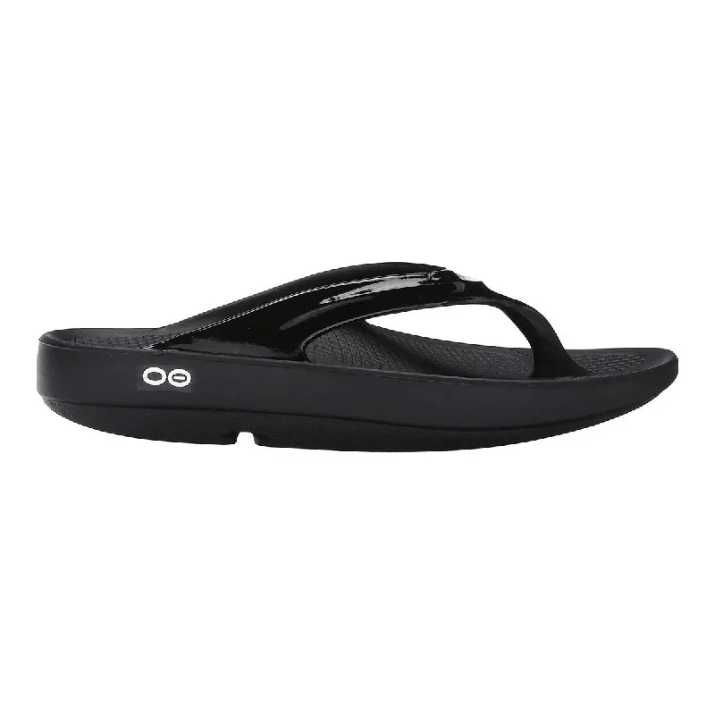 Shock - Absorbing Women's Sandals with a Soft Insole in Black for Active LifestylesShock - Absorbing Women's Sandals with a Soft Insole in Black for Active LifestylesOOFOS Women's OOlala Black/Black