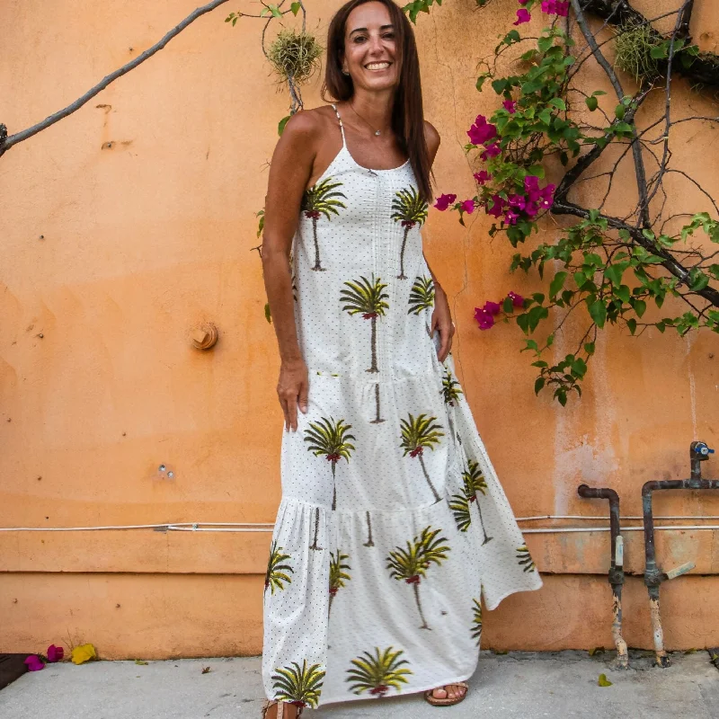 Sustainable Women's Recycled Material Sandals in Beige for Eco - Conscious ShoppersPintuck Maxi Dress | Green Palm Sustainable Women's Recycled Material Sandals in Beige for Eco - Conscious ShoppersPintuck Maxi Dress | Green Palm