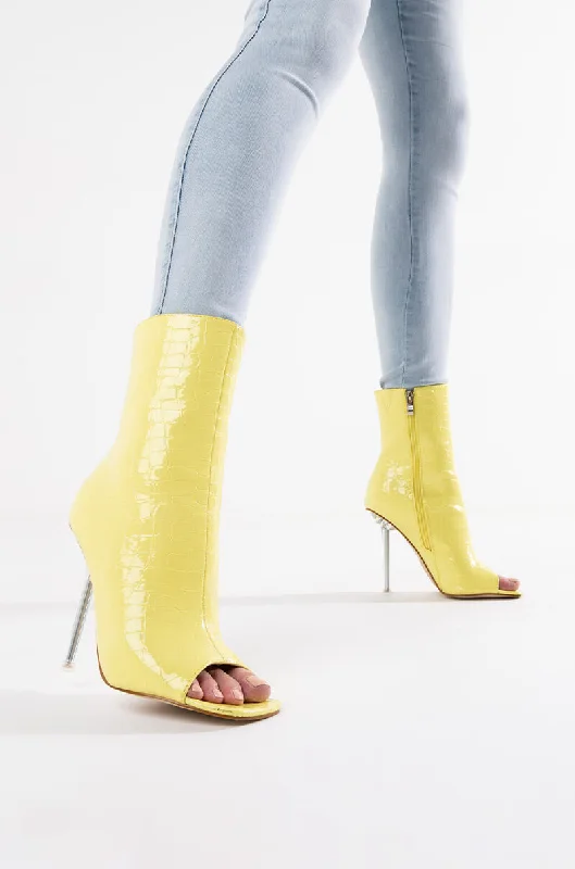 Women's Ankle Boots with Cut - Out Details in Beige for a Unique and Stylish EdgeAZALEA WANG ALL YOUR LOVE STILETTO BOOTIE IN YELLOW Women's Ankle Boots with Cut - Out Details in Beige for a Unique and Stylish EdgeAZALEA WANG ALL YOUR LOVE STILETTO BOOTIE IN YELLOW