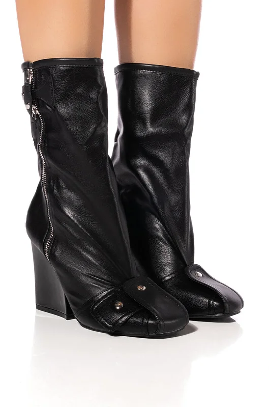 Women's Wedge - Heeled Ankle Boots in Navy Blue for a Comfortable and Trendy OptionMULTI COLORED CHUNKY BOOTIE Women's Wedge - Heeled Ankle Boots in Navy Blue for a Comfortable and Trendy OptionMULTI COLORED CHUNKY BOOTIE