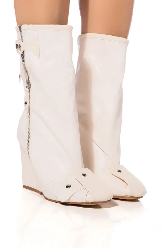 Women's Over - the - Knee Suede Boots in Taupe for a Stylish and Sophisticated OutfitMULTI COLORED CHUNKY BOOTIE Women's Over - the - Knee Suede Boots in Taupe for a Stylish and Sophisticated OutfitMULTI COLORED CHUNKY BOOTIE