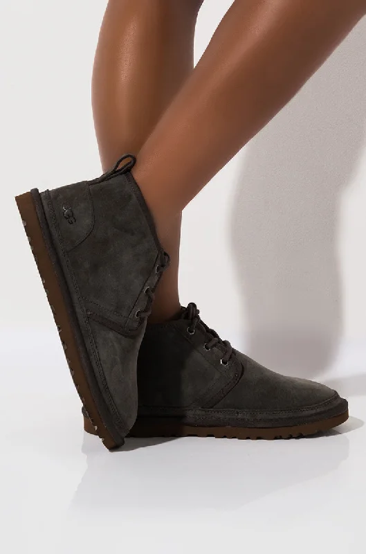 Women's Platform Chelsea Boots in Black for a Modern and Fashion - Forward AppearanceSEXY CASUAL FLAT BLACK OLIVE Women's Platform Chelsea Boots in Black for a Modern and Fashion - Forward AppearanceSEXY CASUAL FLAT BLACK OLIVE