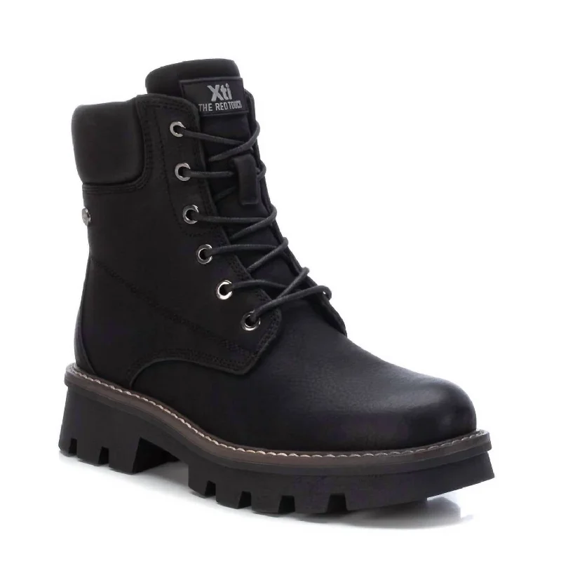 Women's Platform Chelsea Boots in Black for a Modern and Fashion - Forward AppearanceWomen's Biker Booties In Black Women's Platform Chelsea Boots in Black for a Modern and Fashion - Forward AppearanceWomen's Biker Booties In Black