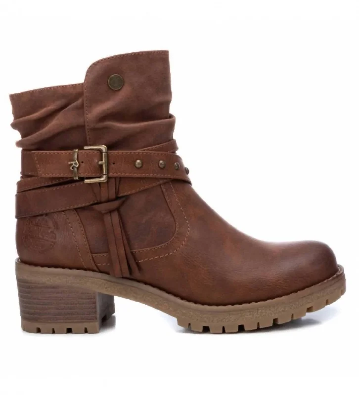 Women's Ankle Boots with Cut - Out Details in Beige for a Unique and Stylish EdgeWomen's Casual Booties In Camel Women's Ankle Boots with Cut - Out Details in Beige for a Unique and Stylish EdgeWomen's Casual Booties In Camel