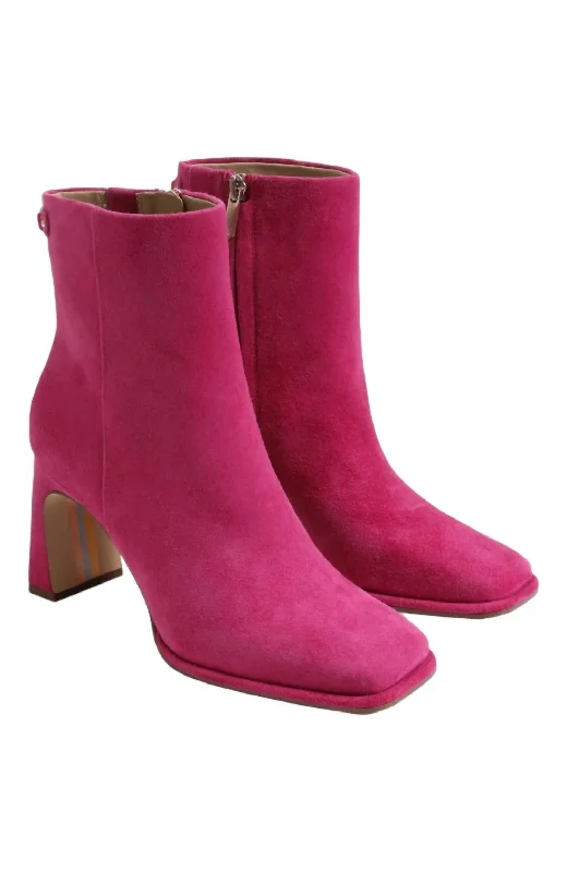 Women's Ankle Booties with Faux Leather and Furry Cuffs in Tan for a Cute and Warm StyleWomen's Irie Boots In Savory Suede Women's Ankle Booties with Faux Leather and Furry Cuffs in Tan for a Cute and Warm StyleWomen's Irie Boots In Savory Suede