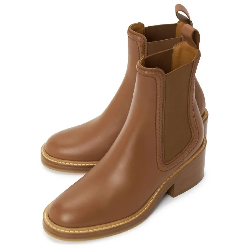 Women's Wedge - Heeled Ankle Boots in Navy Blue for a Comfortable and Trendy OptionWomen's Mallo 60Mm Leather Boots In Caramello Women's Wedge - Heeled Ankle Boots in Navy Blue for a Comfortable and Trendy OptionWomen's Mallo 60Mm Leather Boots In Caramello