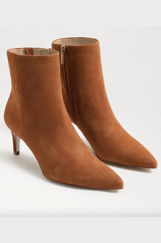 Plus Size Women's Snake Print Knee - High Boots in Brown for a Fashion - Forward StatementWomen's Ulissa Ankle Bootie In Frontier Brown Plus Size Women's Snake Print Knee - High Boots in Brown for a Fashion - Forward StatementWomen's Ulissa Ankle Bootie In Frontier Brown